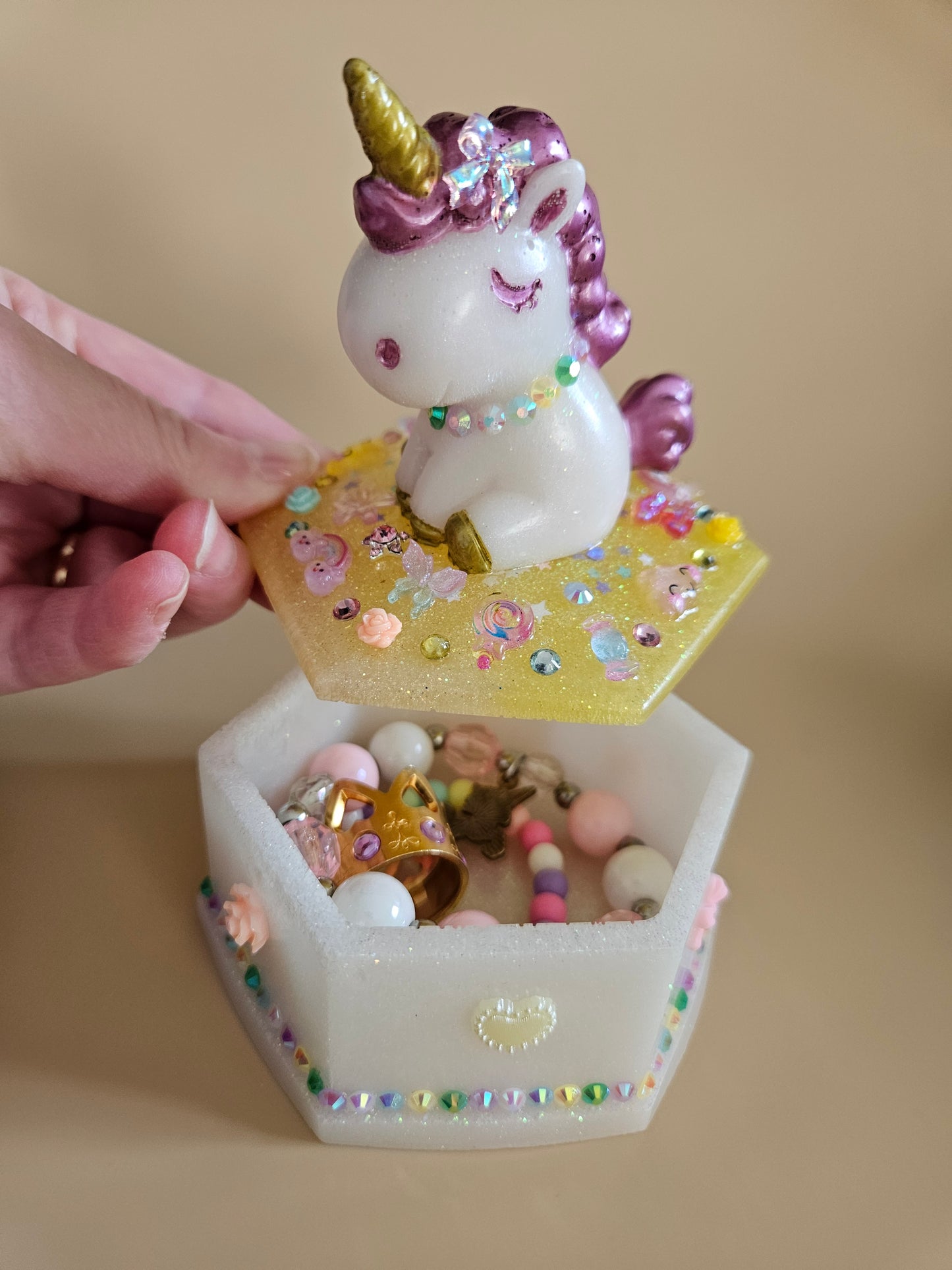 Unicorn jewellery box/Handcrafted Keepsake box for Baby First Curl /Tooth /Whimsy Home Decor/ Pastel Coloured Jewellery box with Sparkles/ Magical Birthday Gift