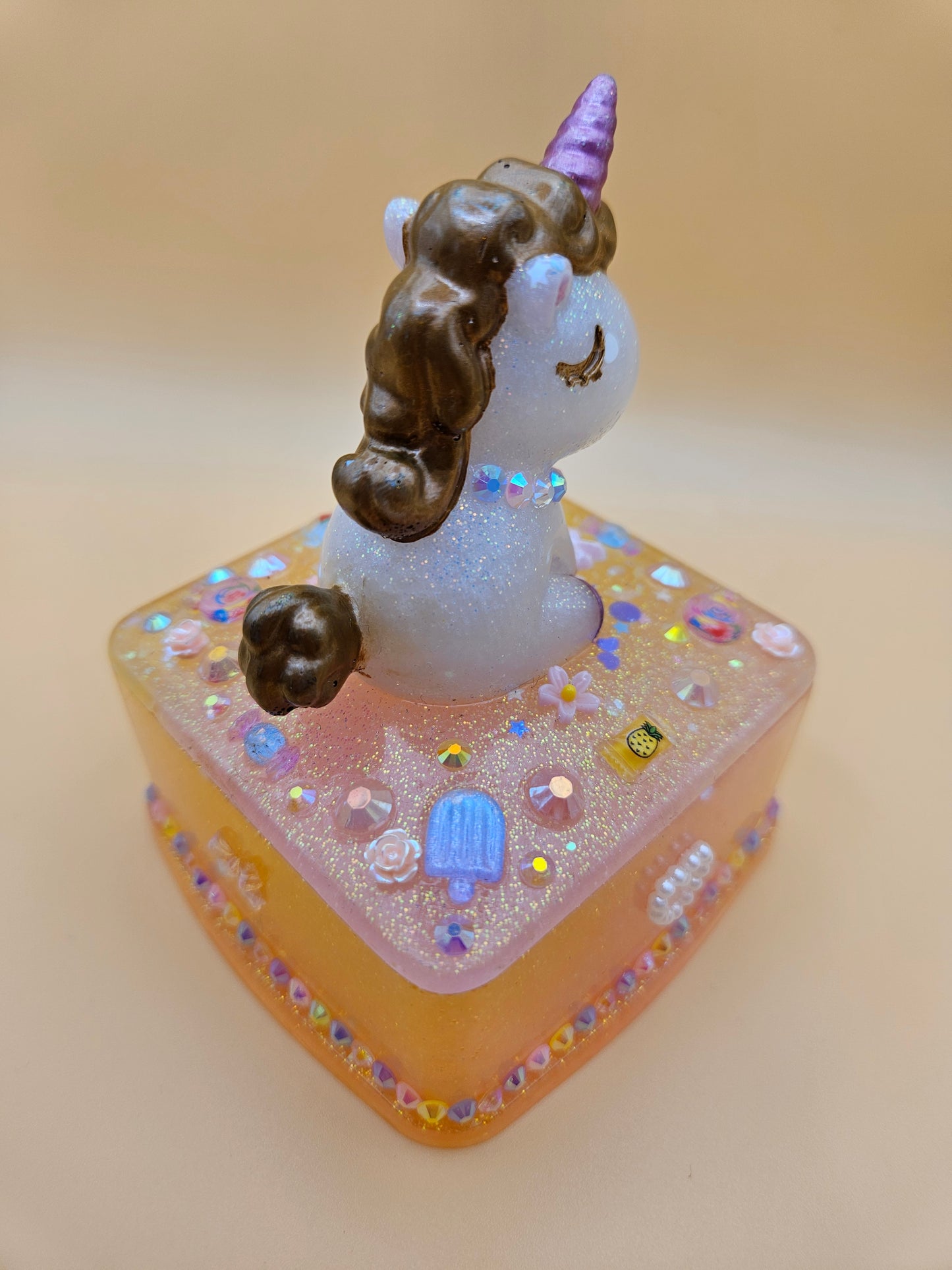 Unicorn jewellery box/Handcrafted Keepsake box for Baby First Curl /Tooth /Whimsy Home Decor/Unique Jewellery box with Sparkles/ Magical Birthday Gift