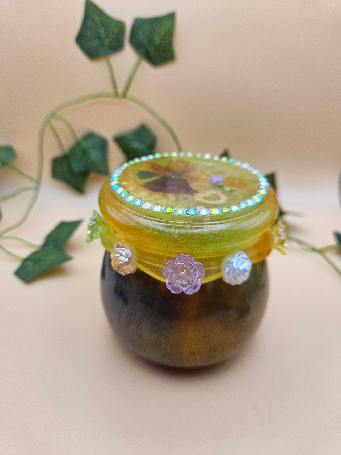 Fairy trinket pot/Whimsical keepsake or jewellery storage dish, holder/Girl's bedroom home decor/ Unique Birthday gift daughter sister