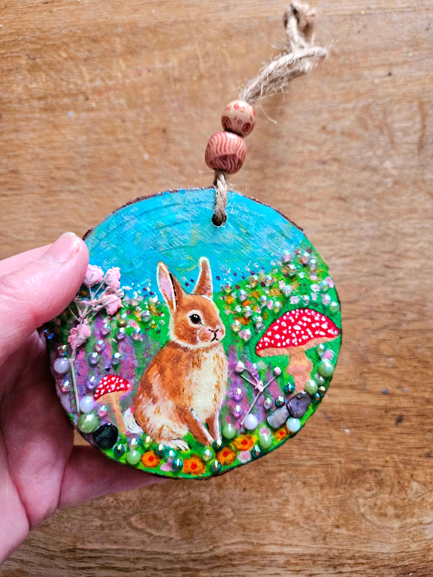 Handpainted wood slice with rabbit & mushroom/Handmade whimsical/summer home decor/Hanging artwork for cosy home/Nursery accessories