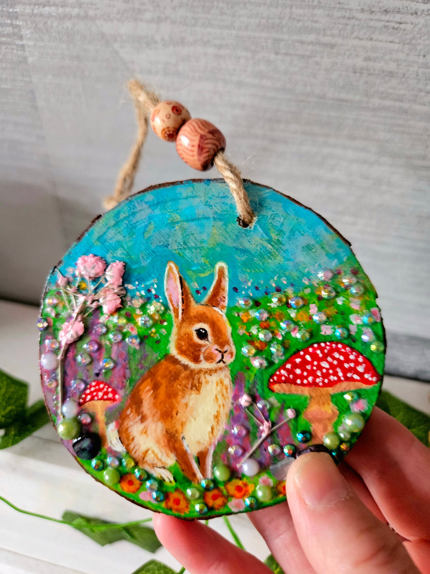 Handpainted wood slice with rabbit & mushroom/Handmade whimsical/summer home decor/Hanging artwork for cosy home/Nursery accessories