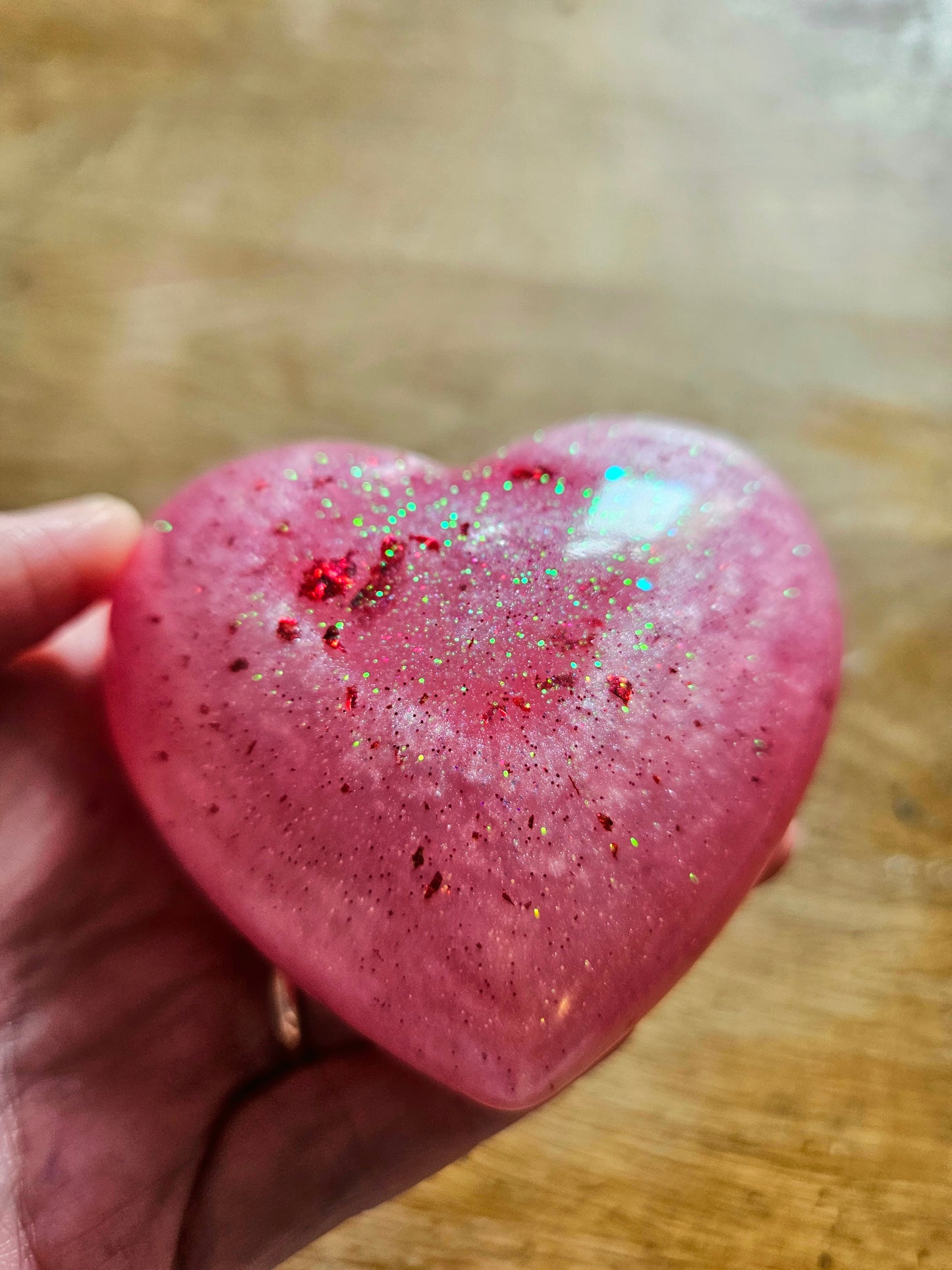 Resin heart ornament/sparkly pink paperweight/new home job/anniversary/birthday gift/romantic unique gift/mum sister gran
