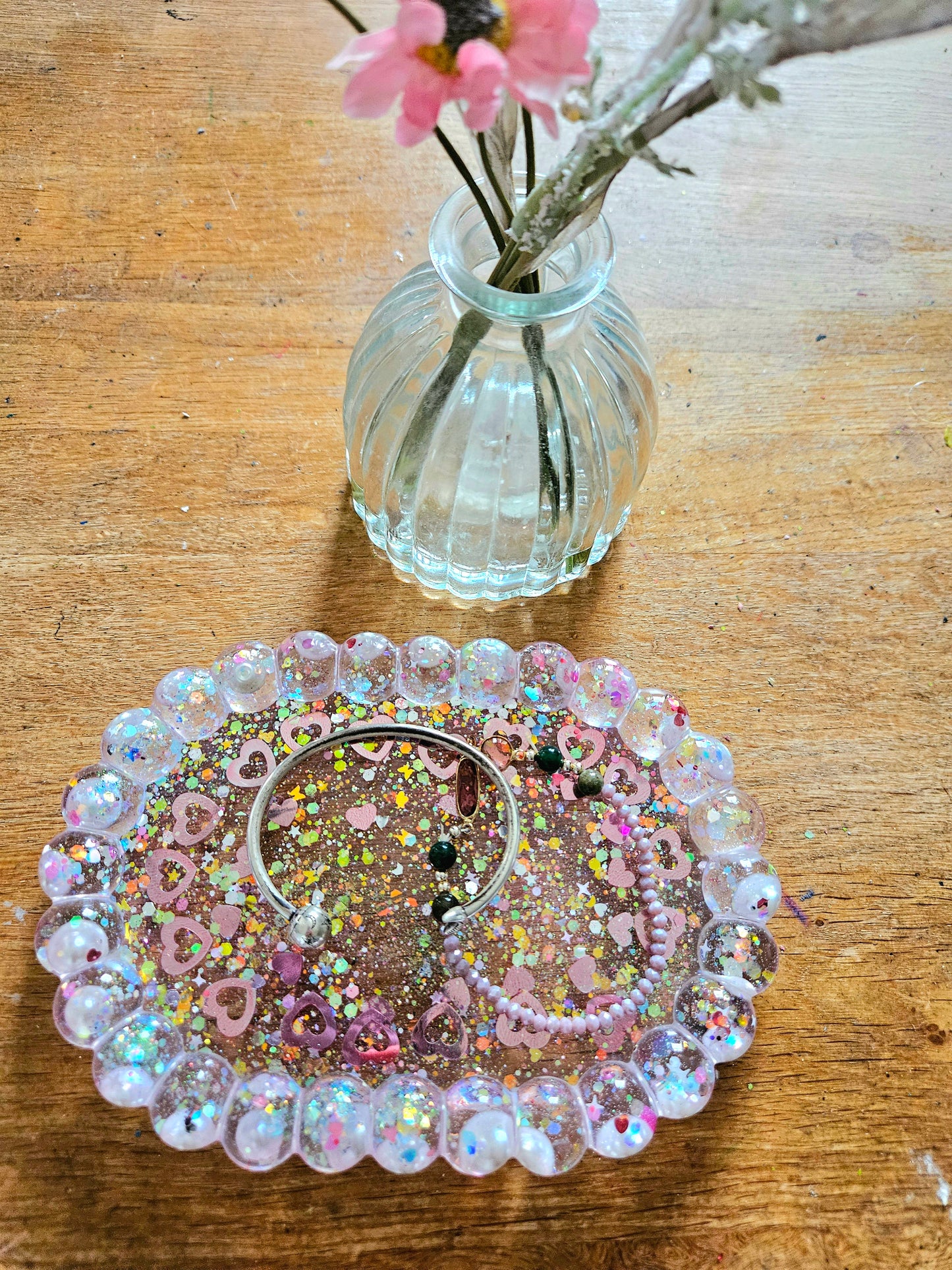 Bubble rim pearl and loveheart tray/Decorative and stylish home decor/Resin jewellery holder/dish/New Home, Anniversay or Birthday Gift