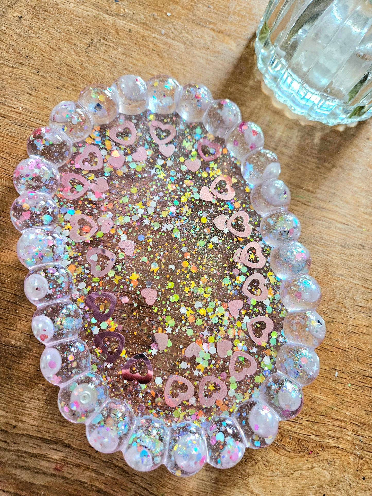 Bubble rim pearl and loveheart tray/Decorative and stylish home decor/Resin jewellery holder/dish/New Home, Anniversay or Birthday Gift