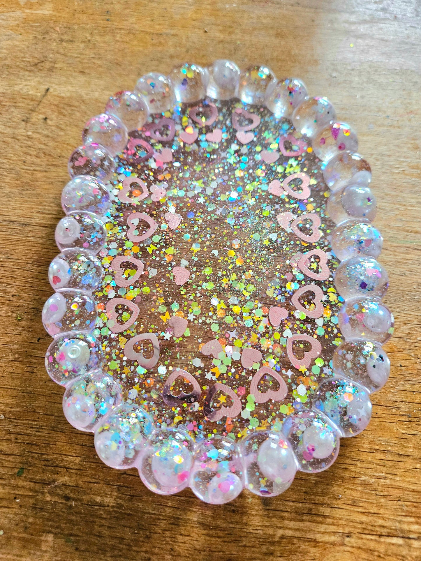 Bubble rim pearl and loveheart tray/Decorative and stylish home decor/Resin jewellery holder/dish/New Home, Anniversay or Birthday Gift
