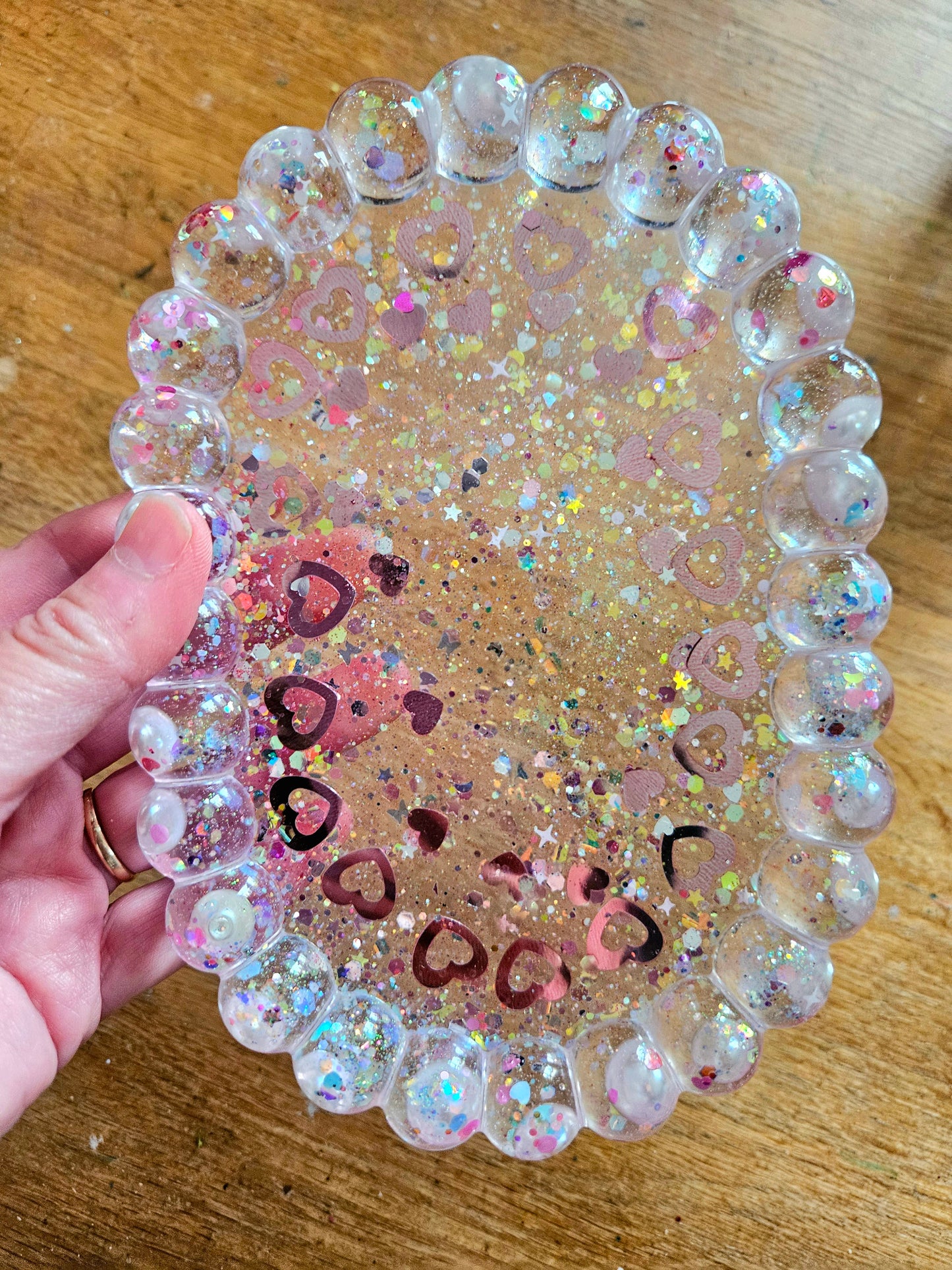 Bubble rim pearl and loveheart tray/Decorative and stylish home decor/Resin jewellery holder/dish/New Home, Anniversay or Birthday Gift