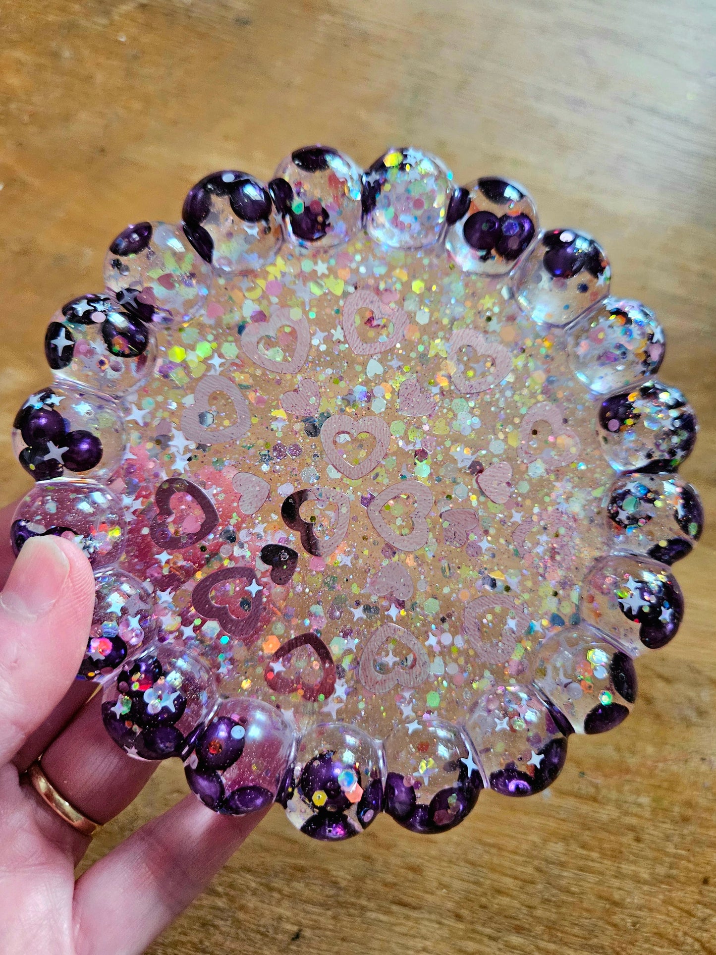 Bubble rim pearl and loveheart trinket dish/Decorative resin coaster or holder/Whimsy home decor/ Anniversay or Birthday Gift