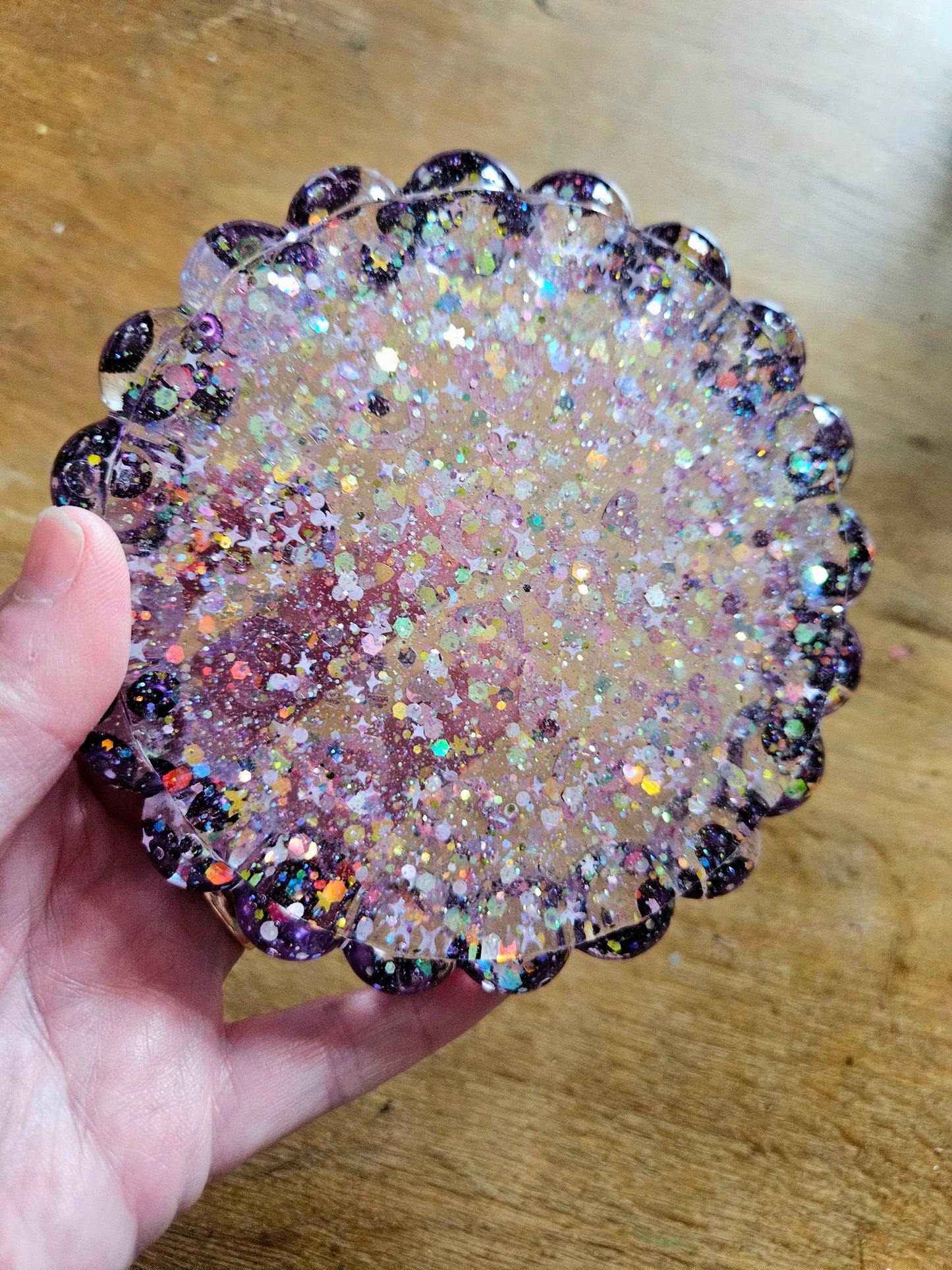 Bubble rim pearl and loveheart trinket dish/Decorative resin coaster or holder/Whimsy home decor/ Anniversay or Birthday Gift