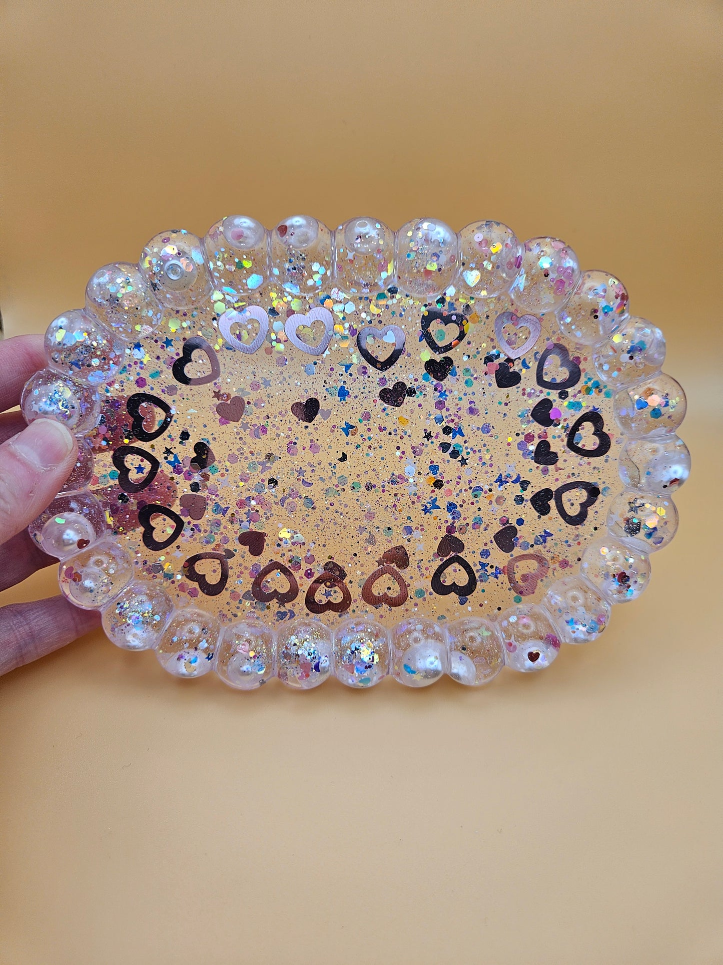 Bubble rim pearl and loveheart tray/Decorative and stylish home decor/Resin jewellery holder/dish/New Home, Anniversay or Birthday Gift
